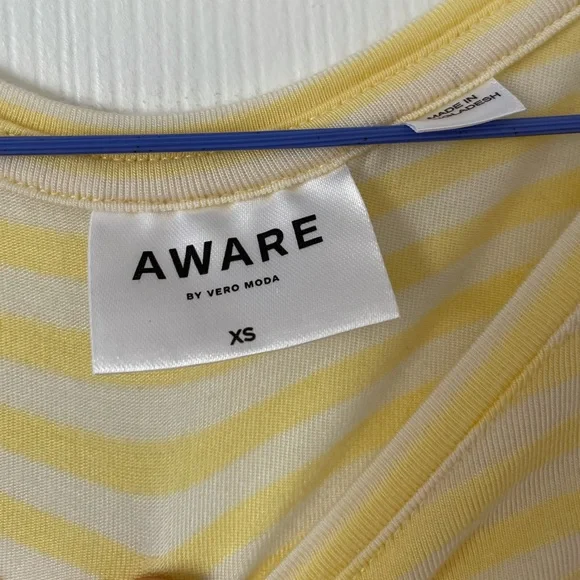 Aware T-shirt - Picture 2 of 2
